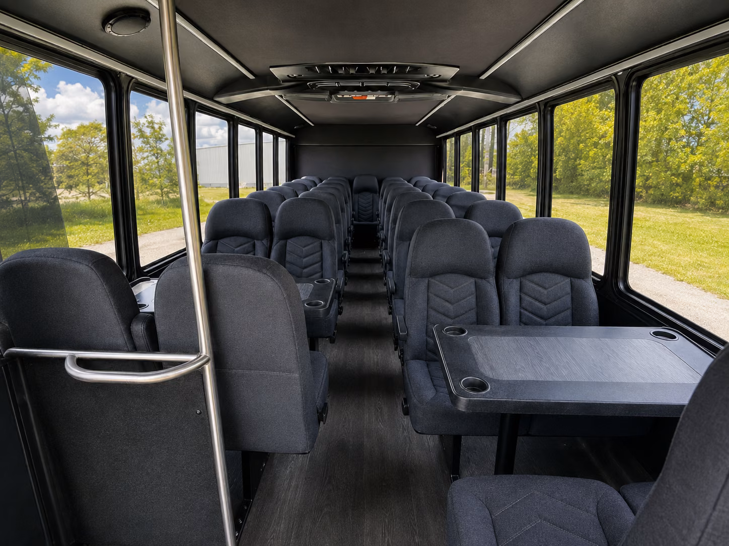 baton rouge charter bus rentals for airport transfers