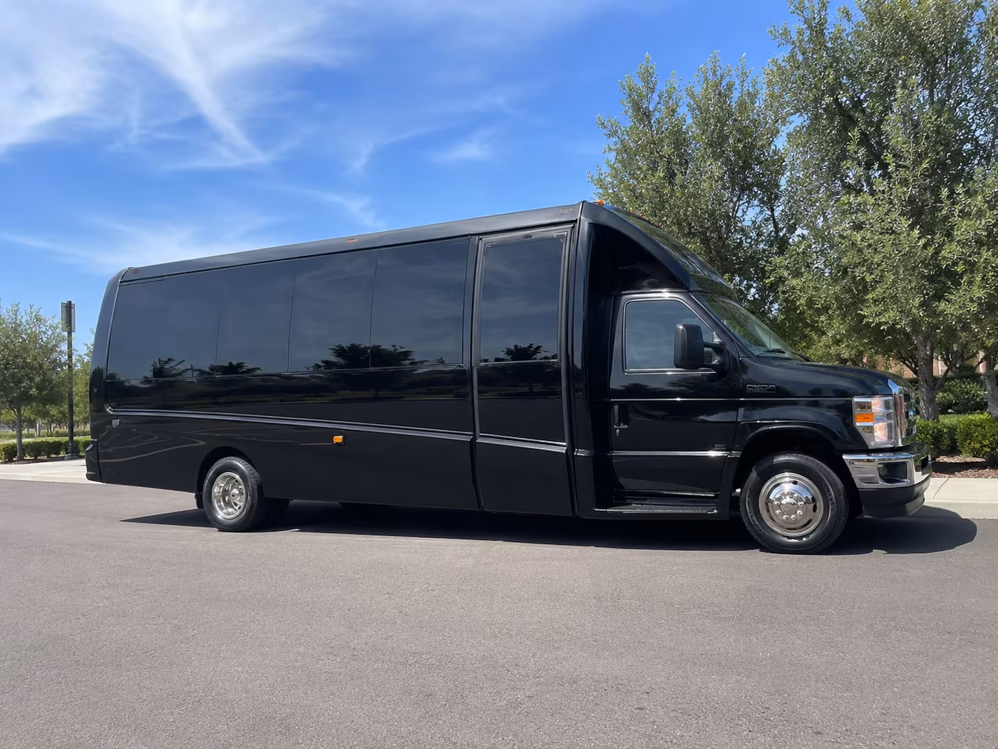 bossiercitycharterbuscompany com is how bossier city prom groups find the right bus without the runaround