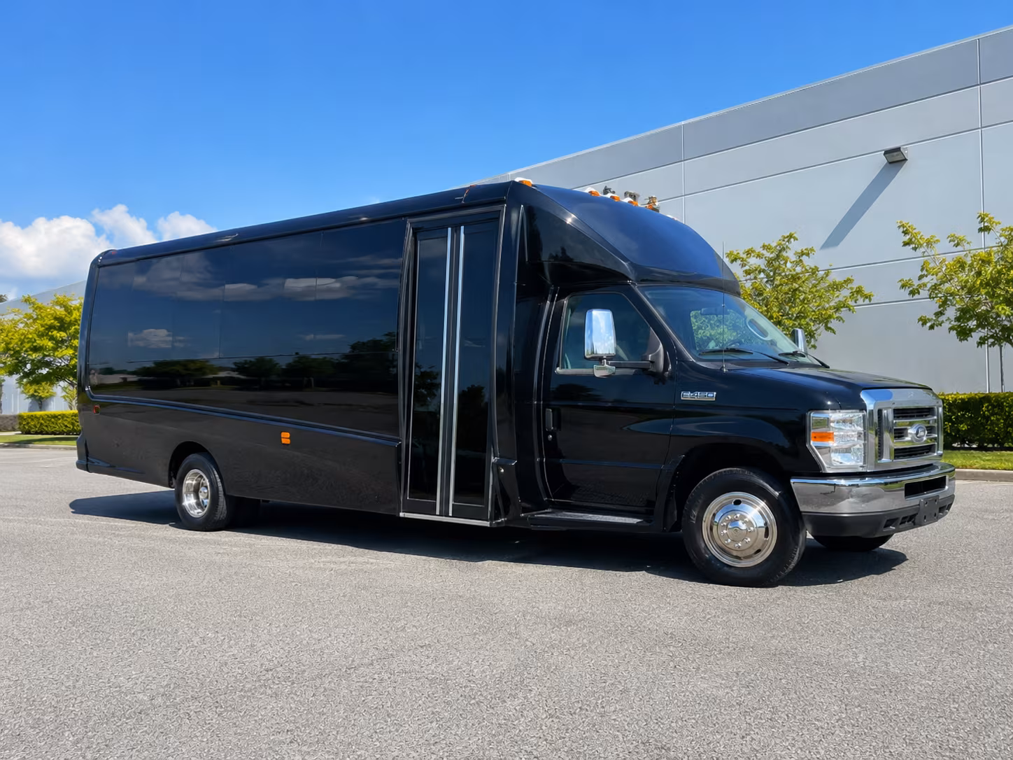 longview bus rentals