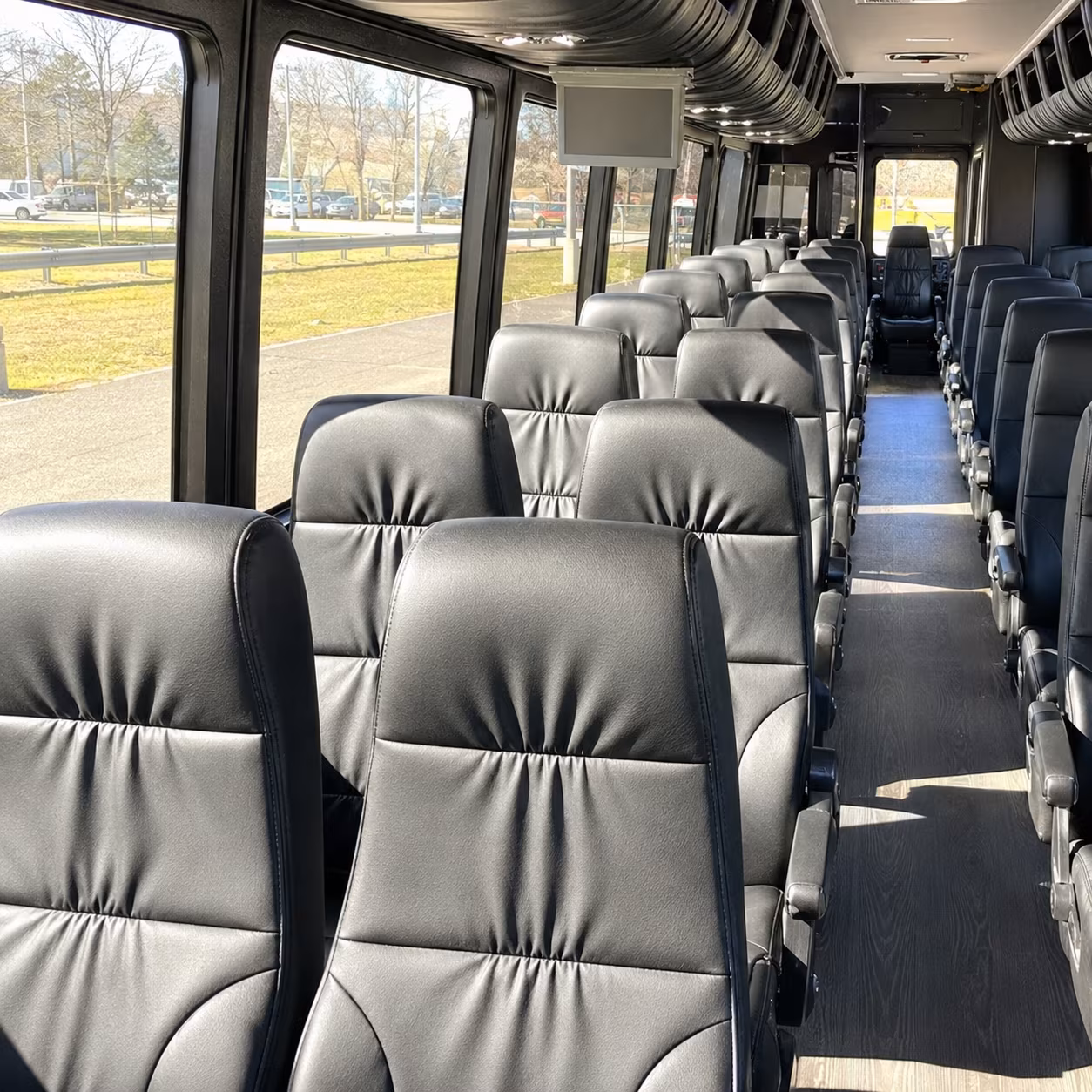 longview organize a longview corporate event with a charter bus