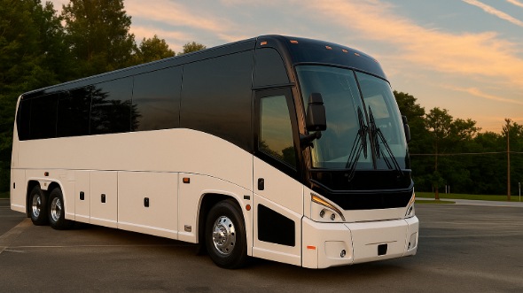 lafayette vacation bus rentals for family trips